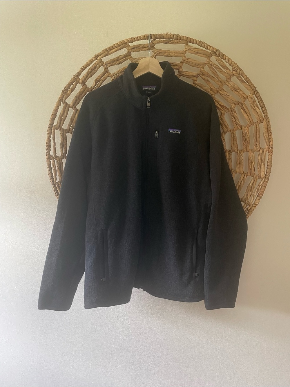Patagonia Men’s Black Zip-Up Fleece Jacket
